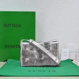 Picture of Bottega Veneta Lady Handbags _SKUfw152376623fw